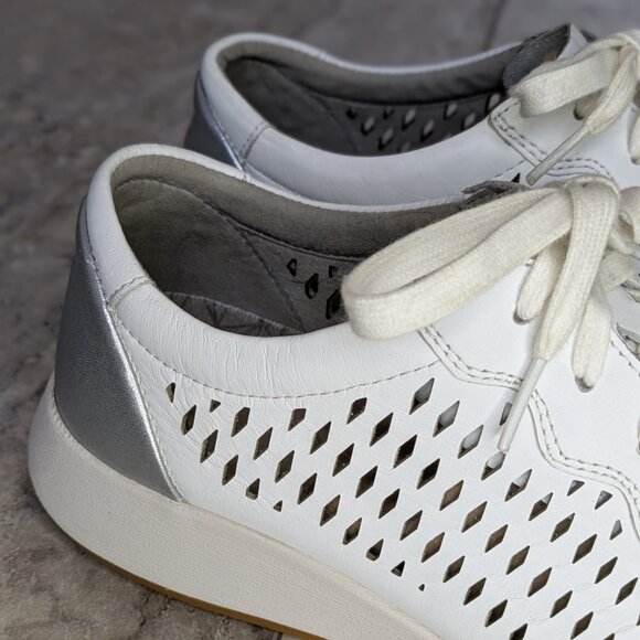 Dansko 'Charlie' Leather Sneakers (women's 40/9.5-10) - Picture 6 of 9